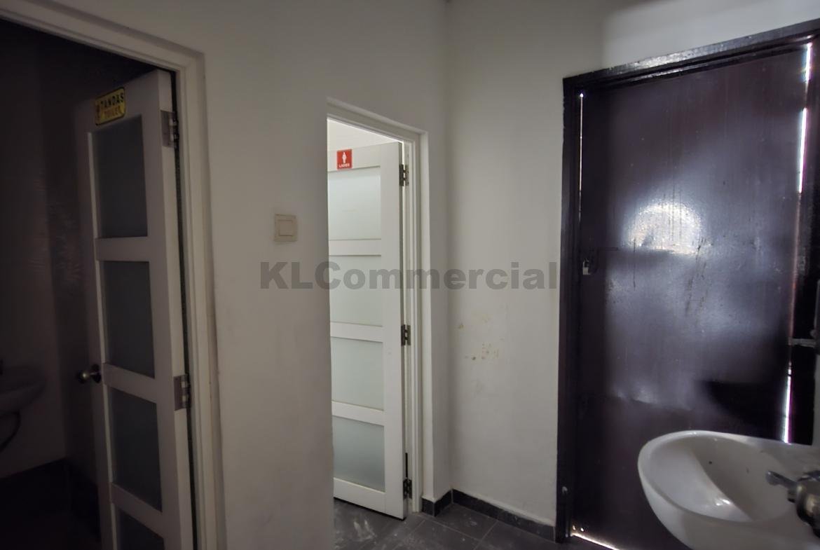 TTDI Shoplot For Rent | Rare Ground Floor