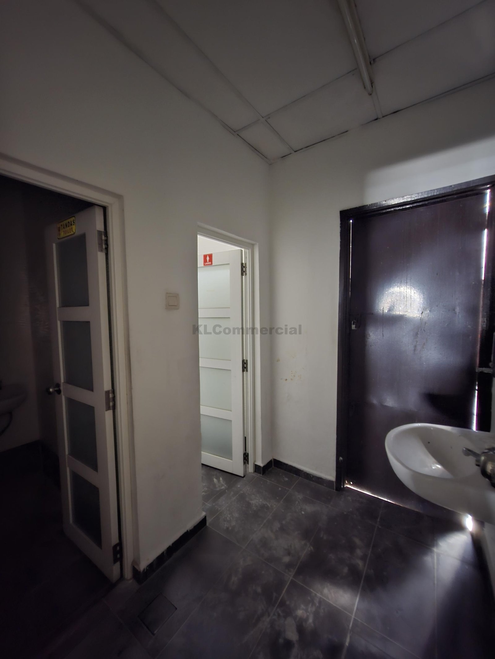 TTDI Shoplot For Rent | Rare Ground Floor