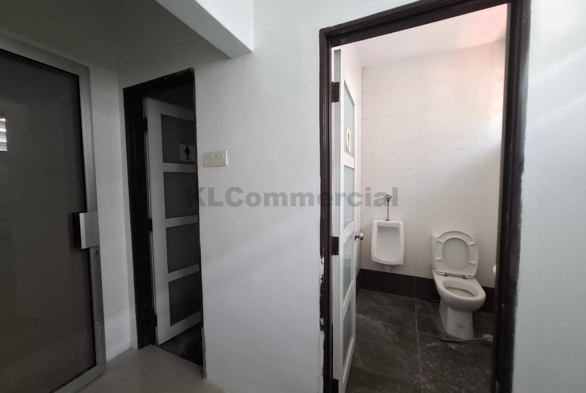 TTDI Shop-Office For Rent | First Floor