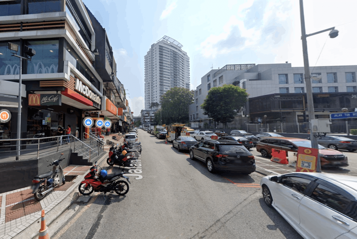 TTDI Shoplot For Rent | Ground Floor Facing Main Road